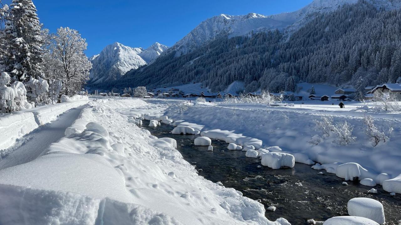 Ferienwohnung Mit Idyllischer Aussicht كلوسترز المظهر الخارجي الصورة